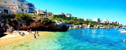 Tax-Xama Bay