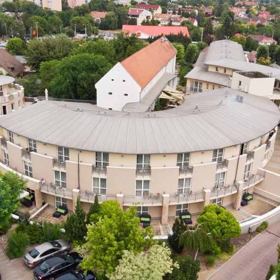 CE Plaza Hotel